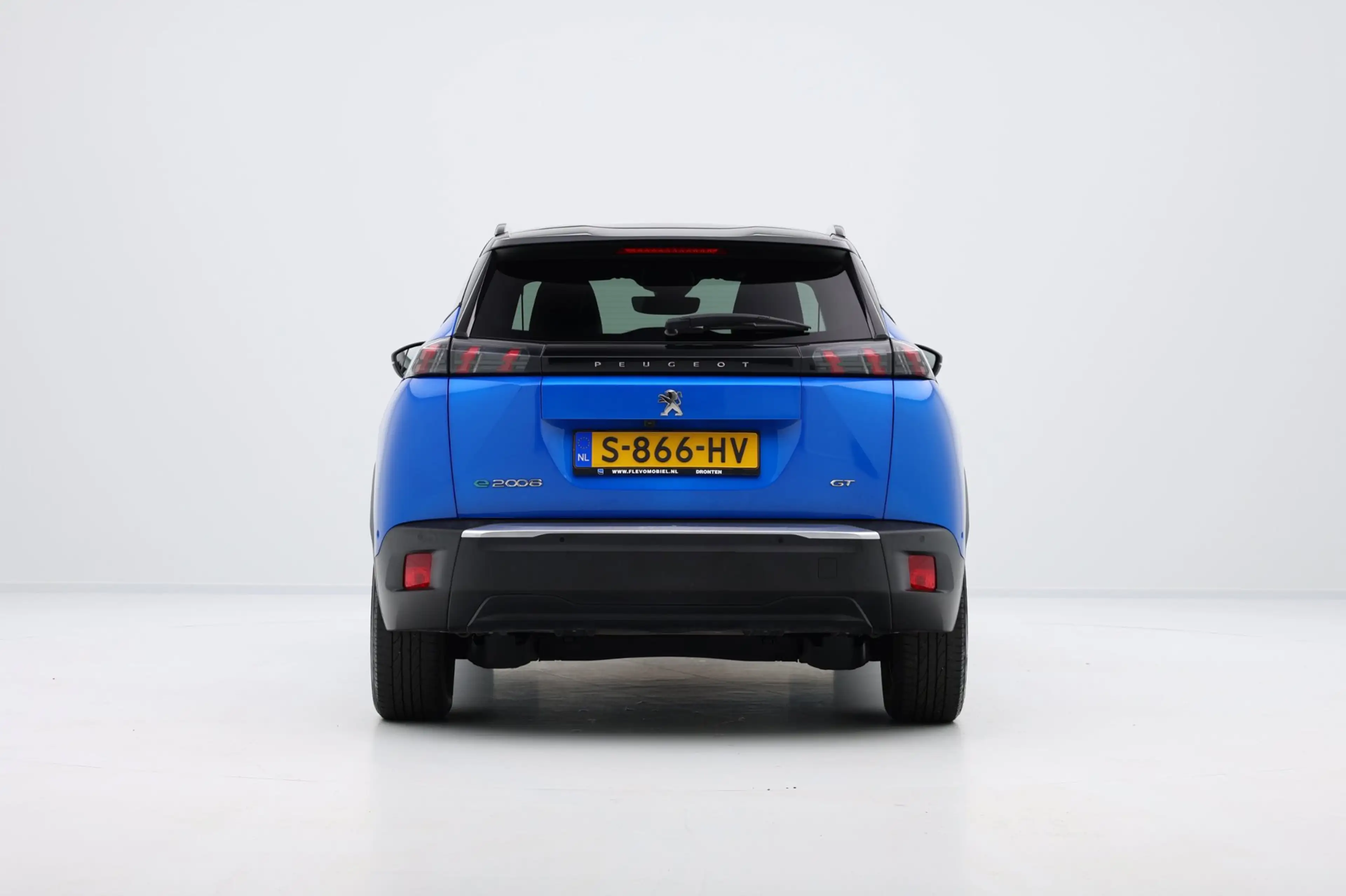 Peugeot e-2008 EV GT 50 kWh Aut. Half-Leder|1e Eig!|Navi|Clima|Ca — photo 6