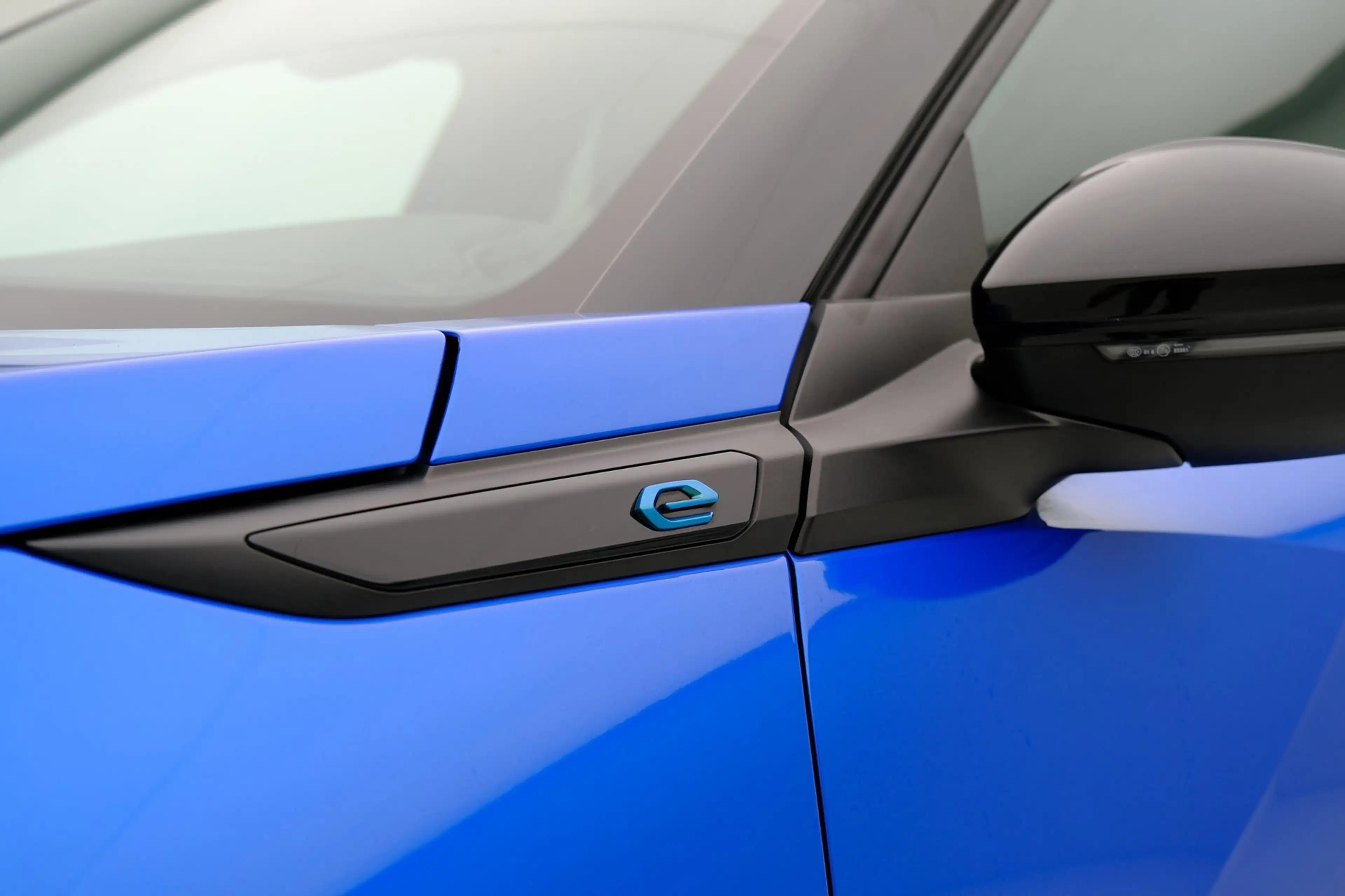 Peugeot e-2008 EV GT 50 kWh Aut. Half-Leder|1e Eig!|Navi|Clima|Ca — photo 29