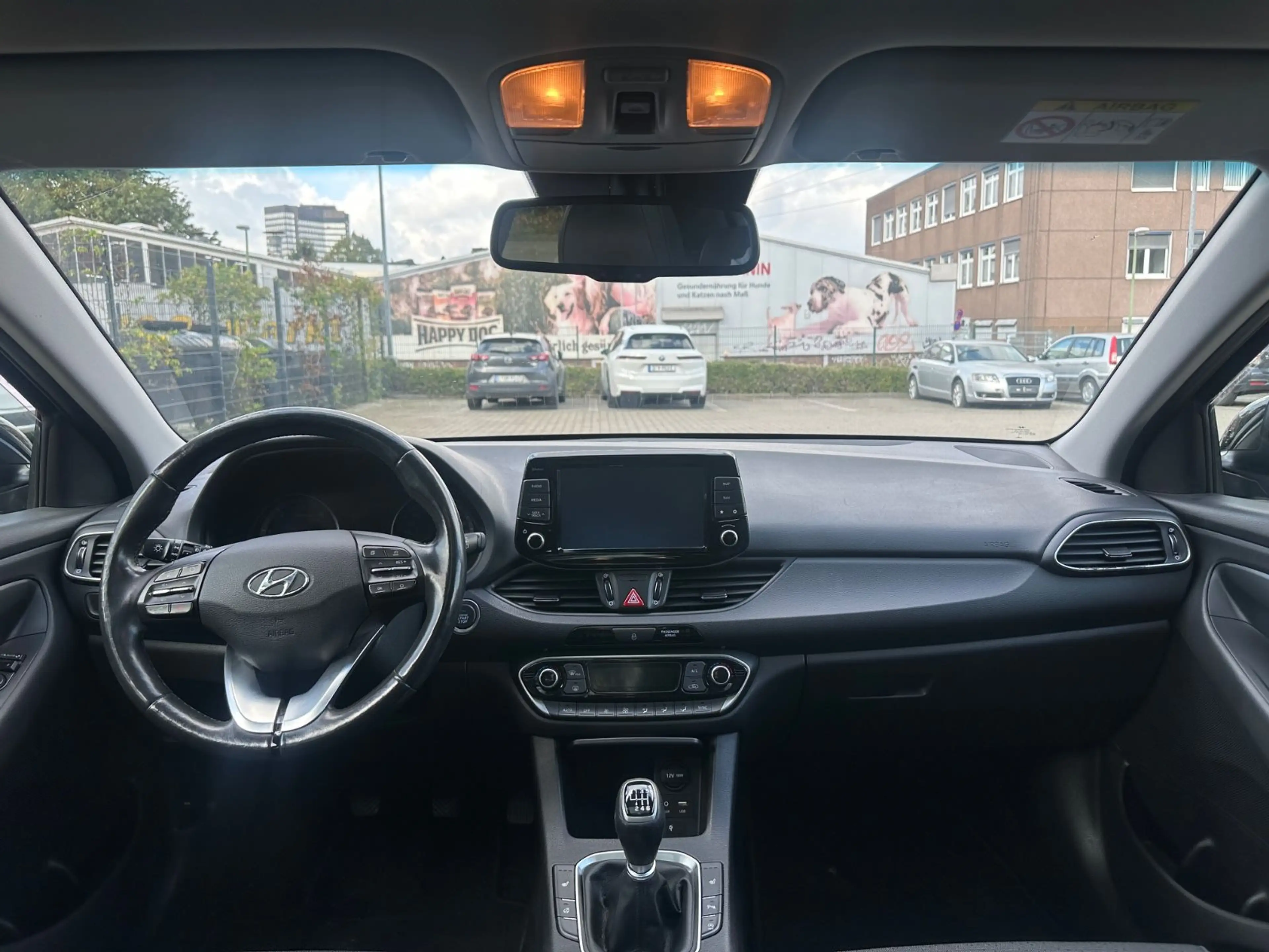 Hyundai i30 Premium *KLIMA*NAVI*Panorama*AHK*RückF.Cam* — photo 30
