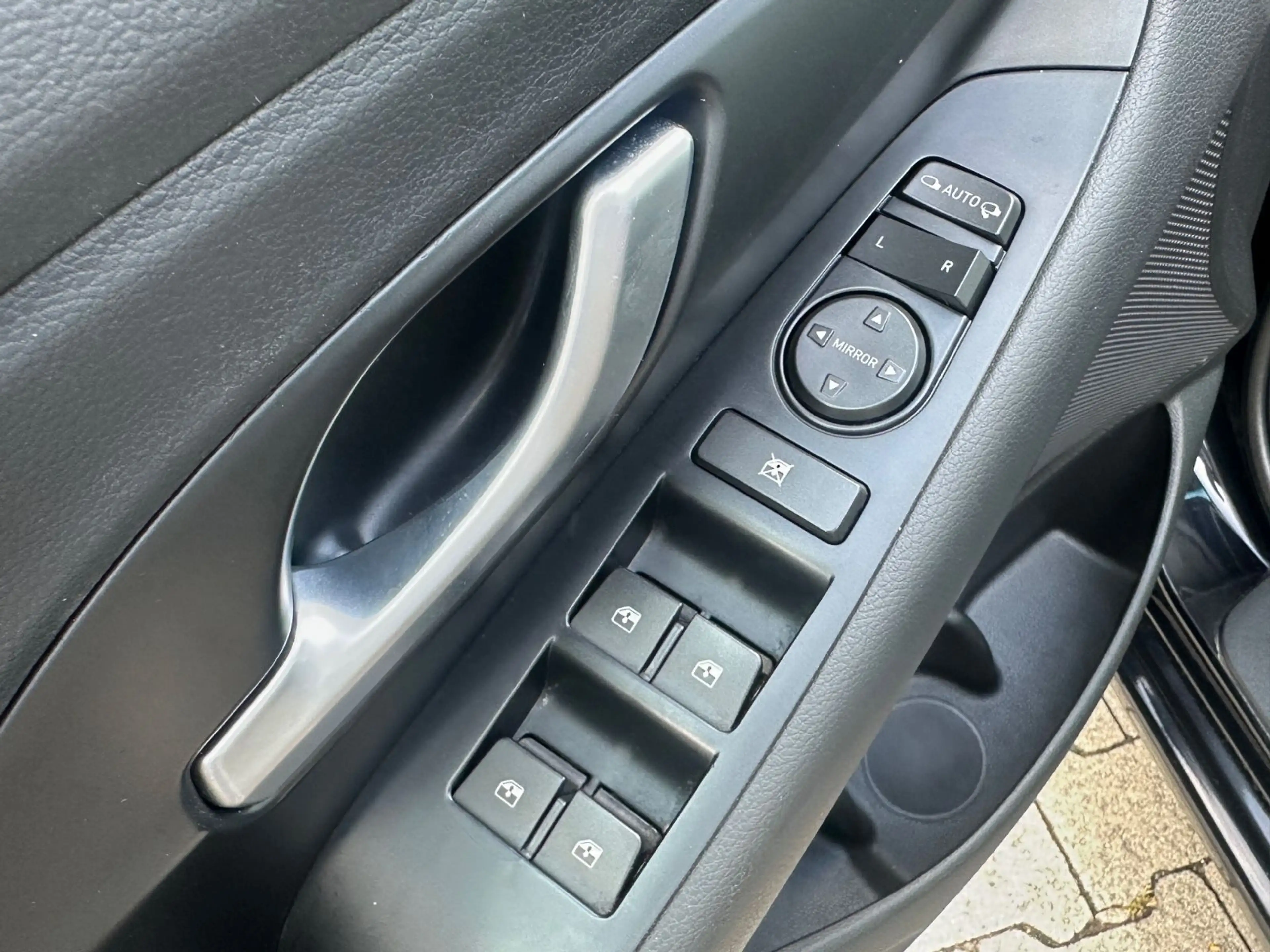 Hyundai i30 Premium *KLIMA*NAVI*Panorama*AHK*RückF.Cam* — photo 13
