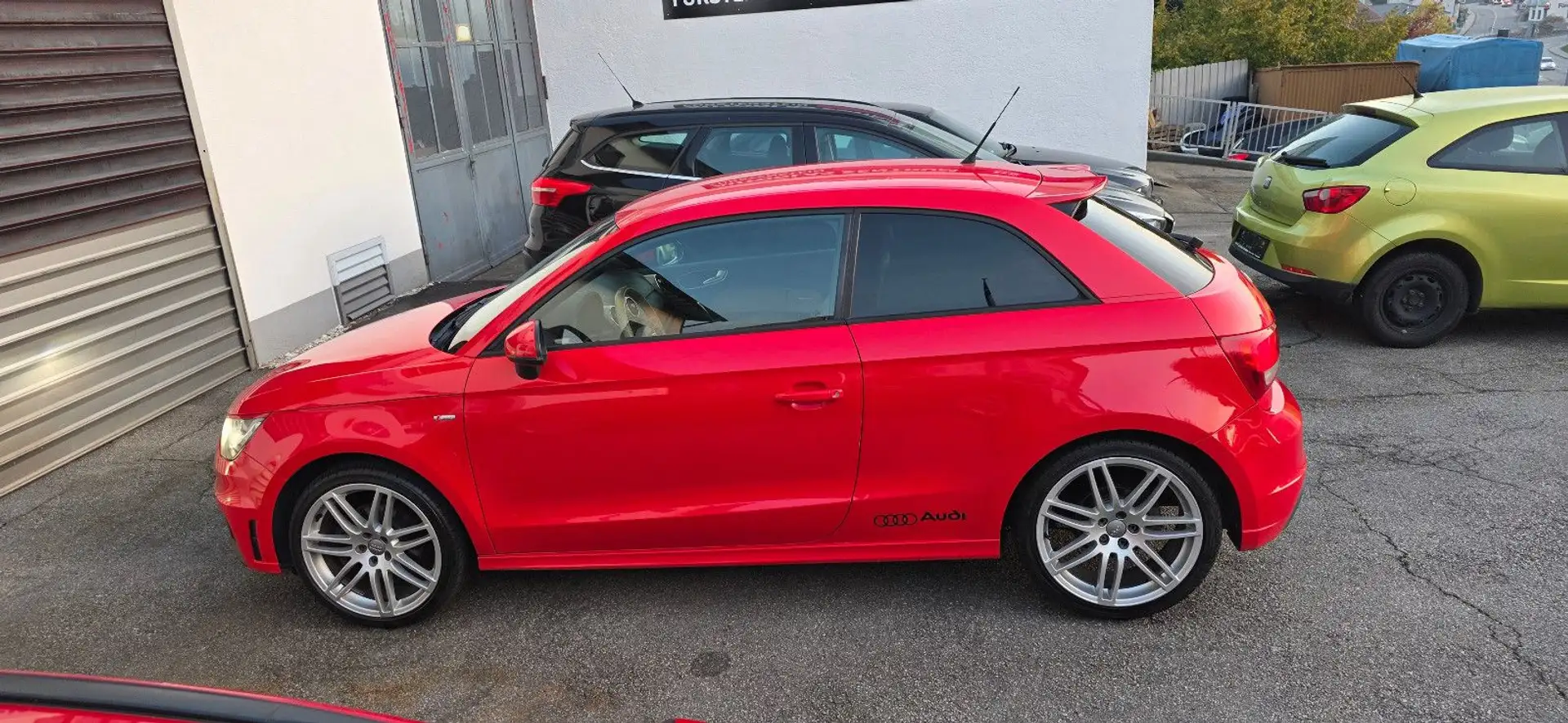 Audi A1 ambition, S line, Navi, Klima Rot - 2