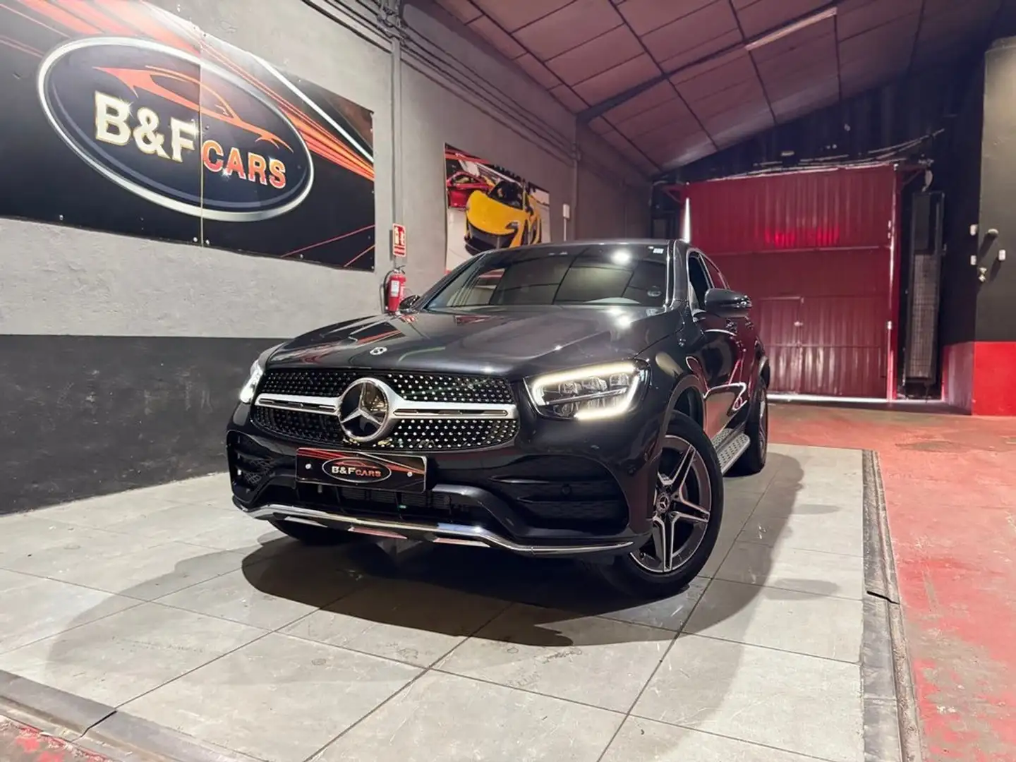 Mercedes-Benz GLC 300 Coupé 300de 4Matic Gris - 2
