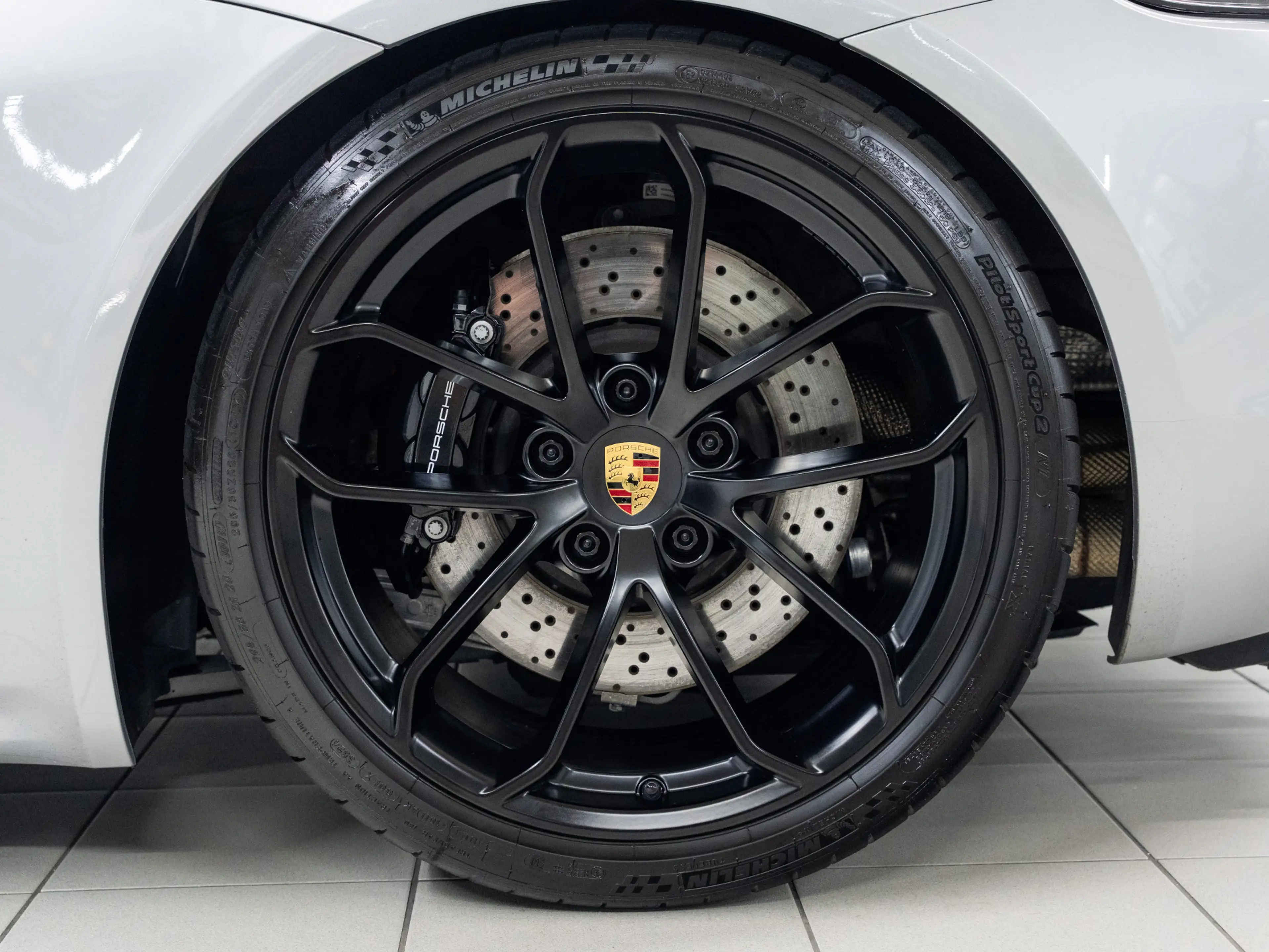 Porsche 718 Spyder Boxster — photo 11