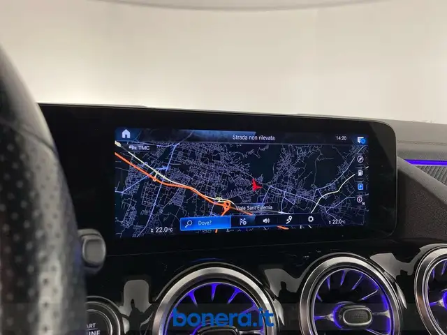 Mercedes-Benz Gla view 15