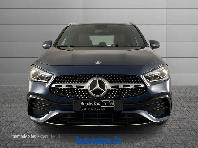 Mercedes-Benz Gla view 4