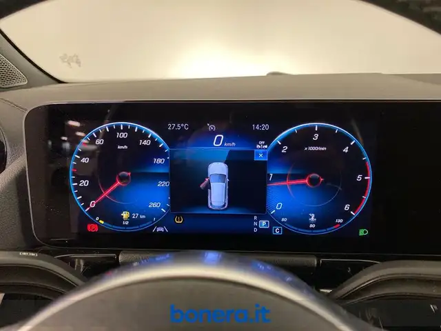 Mercedes-Benz Gla view 14