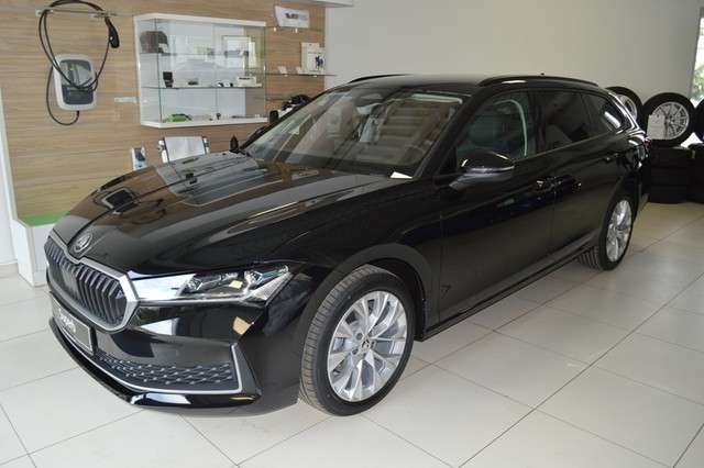 Imagine Skoda Superb Combi Selection 2.0 TDI Canton AHK Standheizung