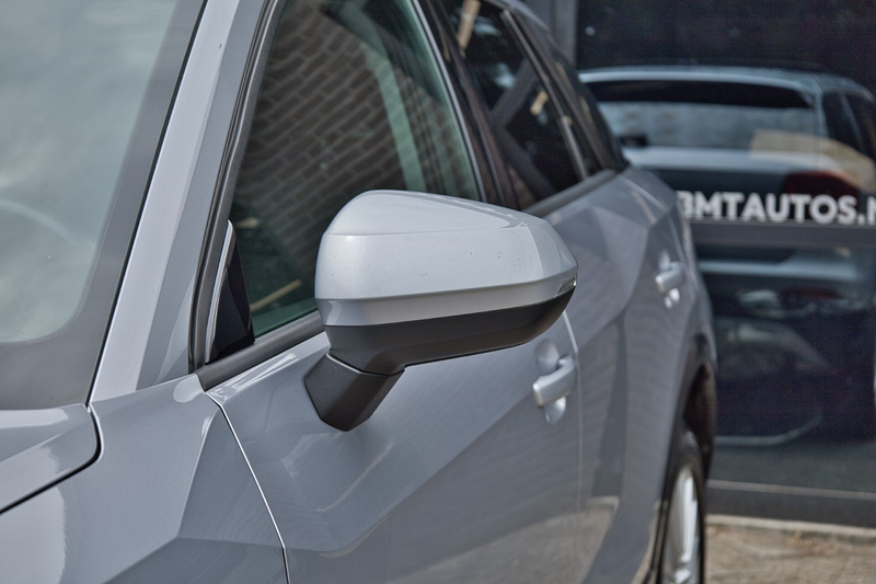 Audi Q2 35 TFSI CoD Design / Pano / Trekhaak / Adaptive / — photo 47