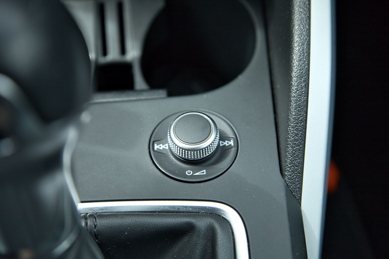 Audi Q2 35 TFSI CoD Design / Pano / Trekhaak / Adaptive / — photo 33