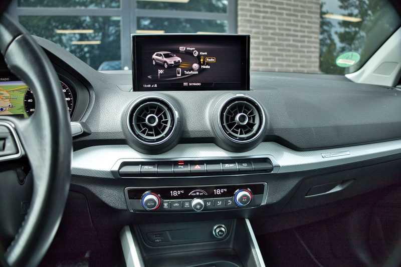 Audi Q2 35 TFSI CoD Design / Pano / Trekhaak / Adaptive / — photo 26