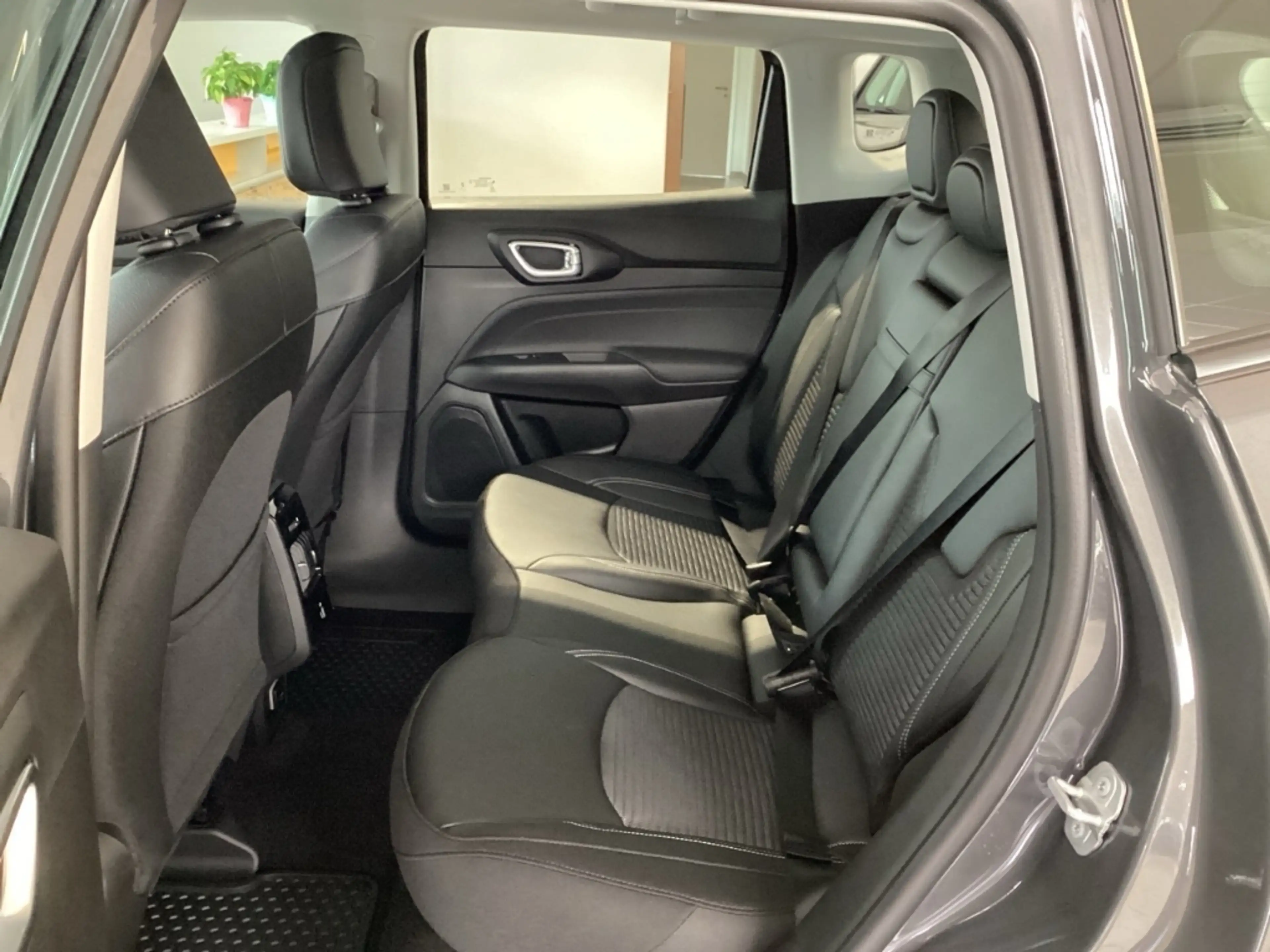 Jeep Compass Altitude MHEV LED 360°Kamera Navi ACC BLIS Apple C — photo 14