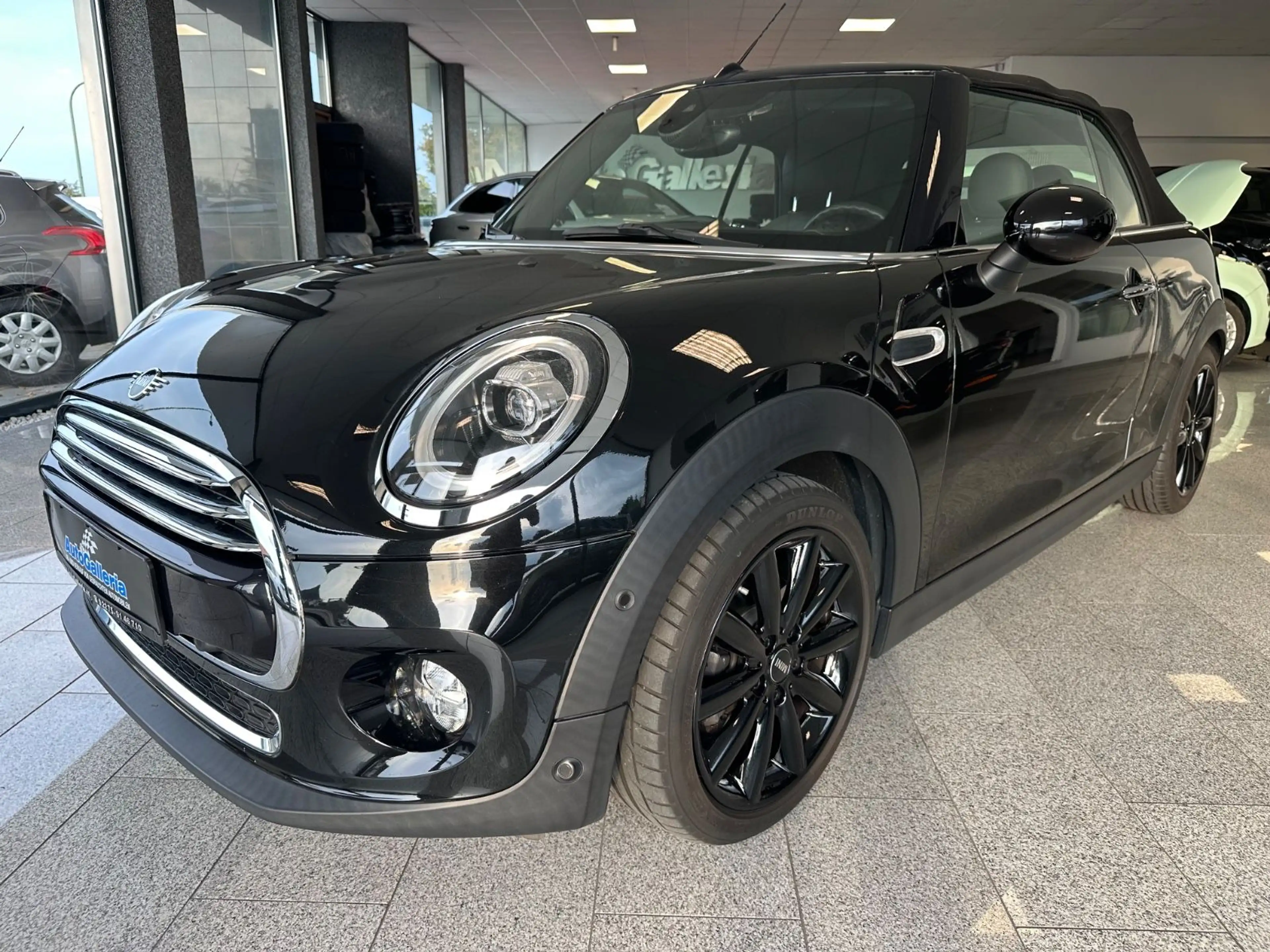 MINI Cooper Cabrio Automatik Leder Kamera Navi — photo 2