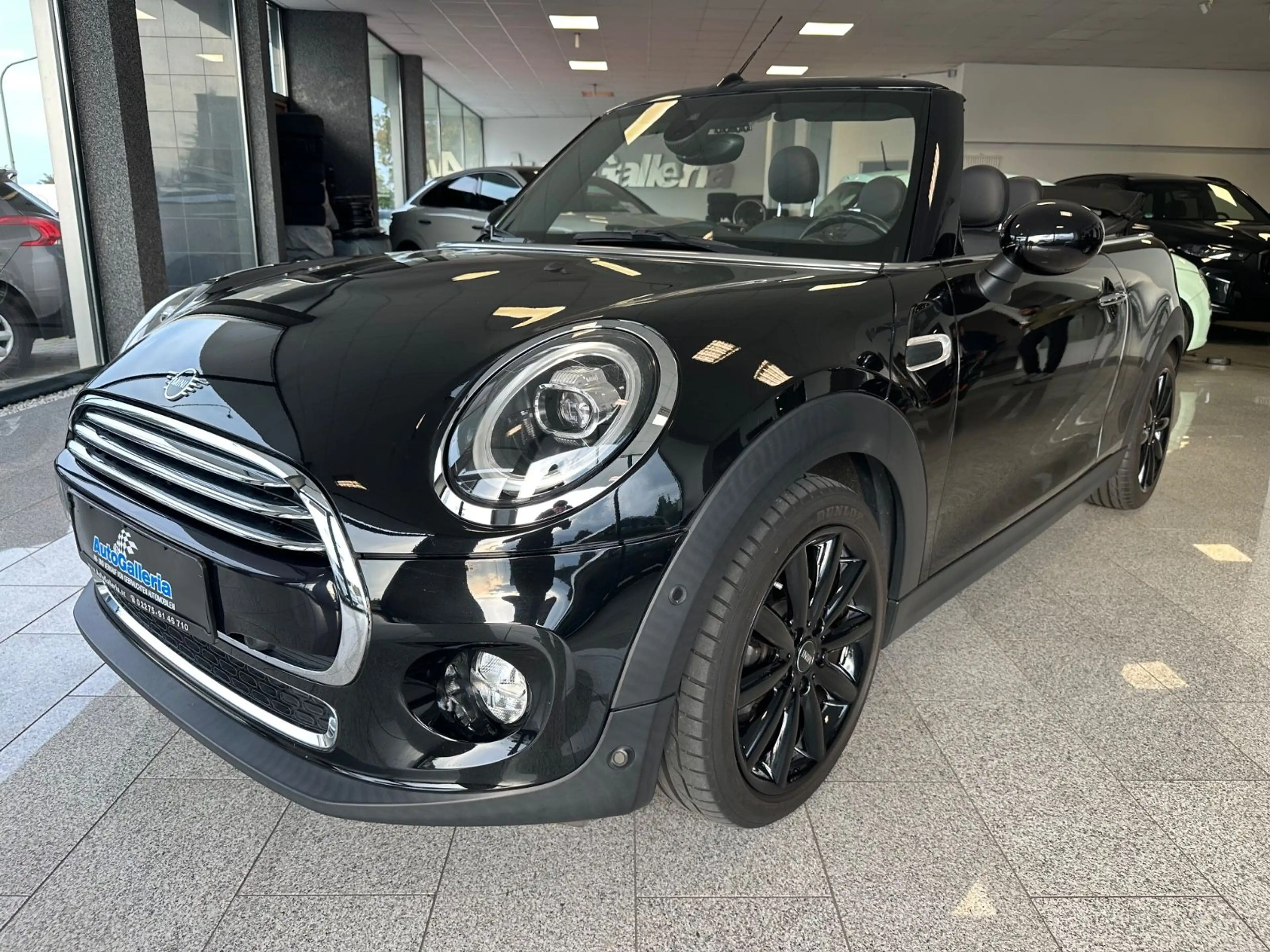 MINI Cooper Cabrio Automatik Leder Kamera Navi — photo 3