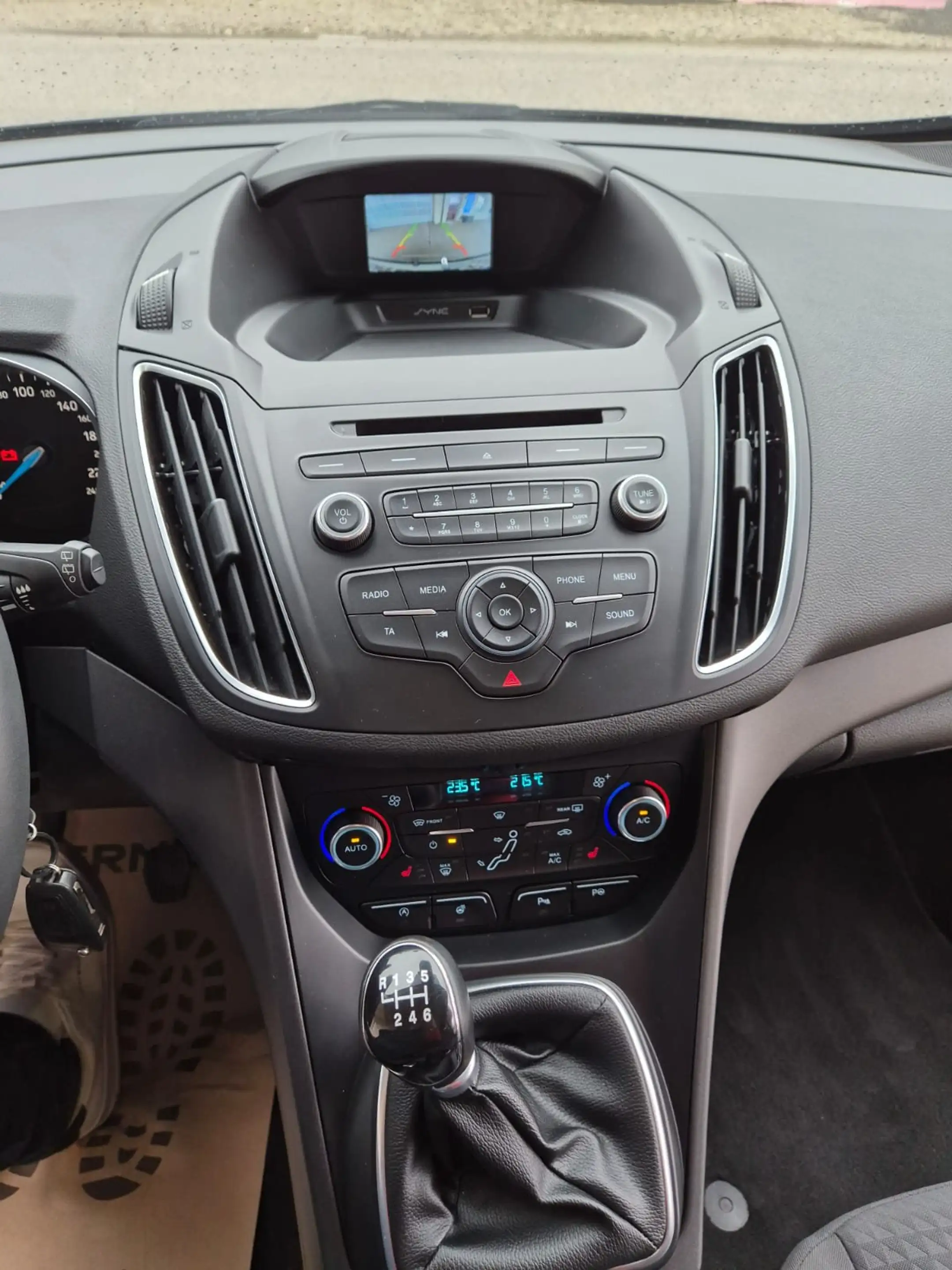 Ford Grand C-Max Grand C-MAX Trend 1,0 EcoBoost Trend — photo 15