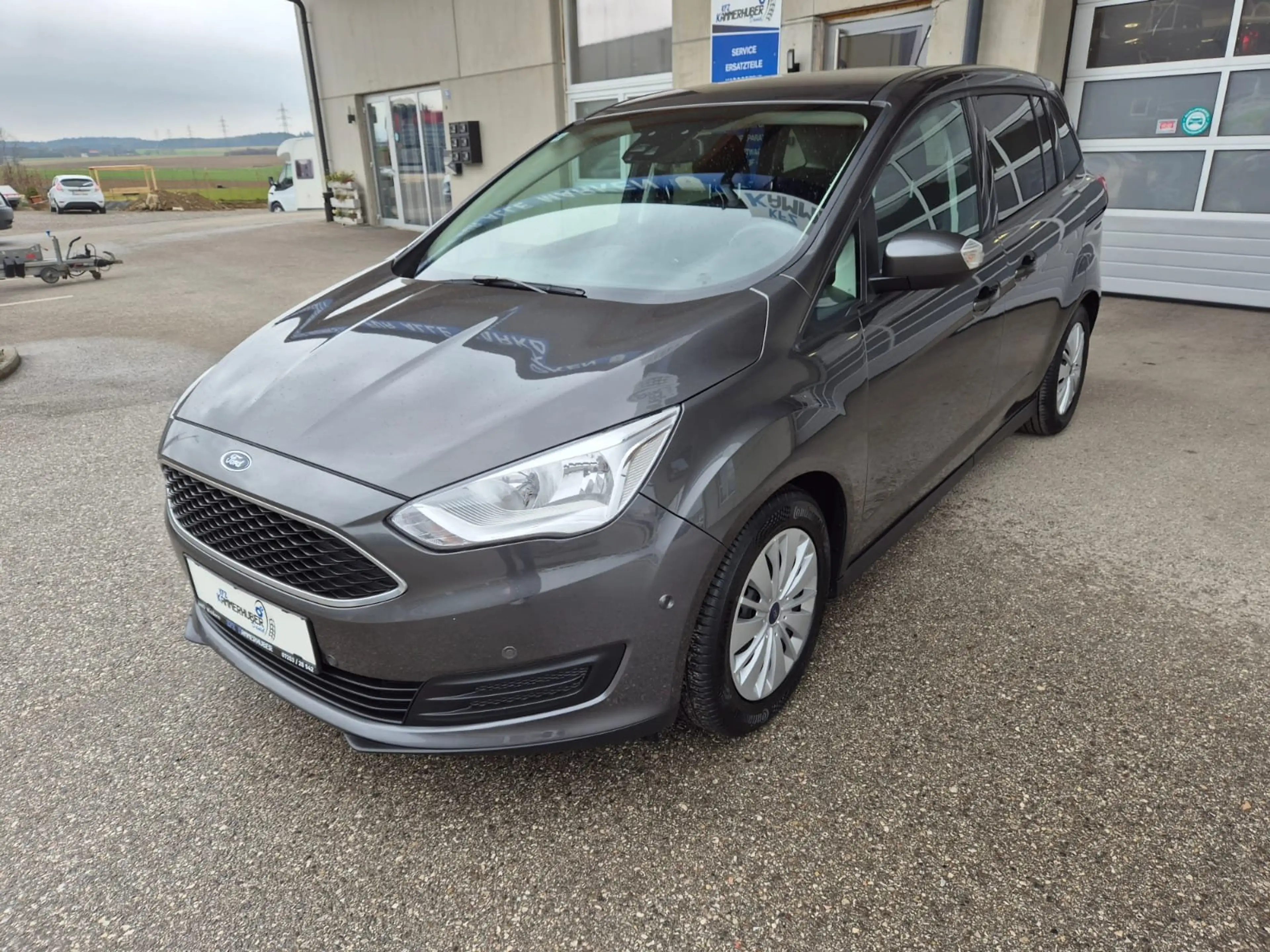 Ford Grand C-Max Grand C-MAX Trend 1,0 EcoBoost Trend — photo 9