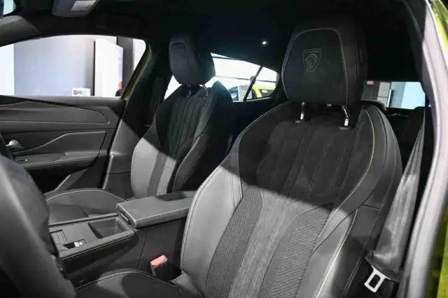 Peugeot 408 view 10