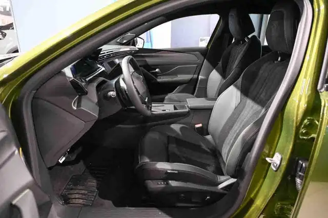 Peugeot 408 view 9