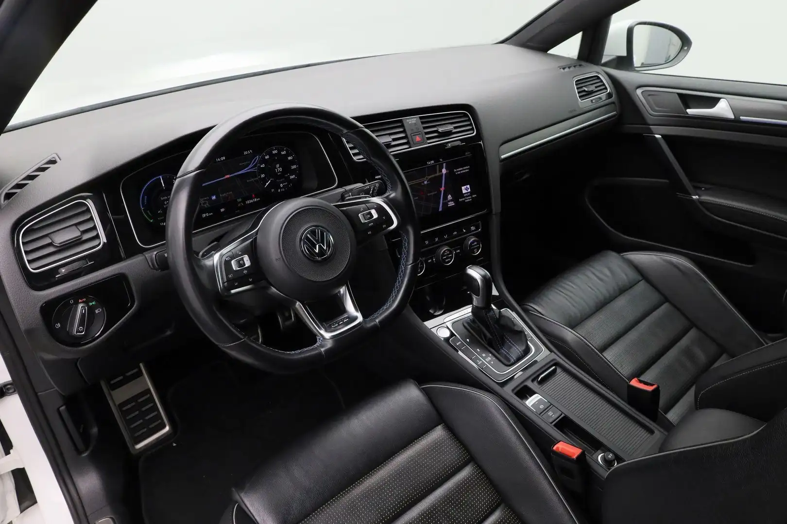 Volkswagen Golf 1.4 TSI 204 pk DSG PHEV GTE Limited Edition 085/20 Weiß - 2