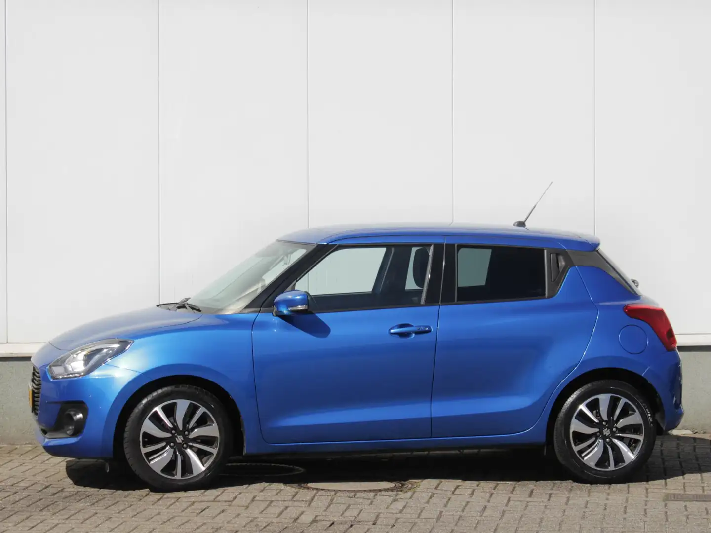 Suzuki Swift 1.2 Stijl Smart Hybrid | Navi | Cruise | Clima | C Blauw - 2