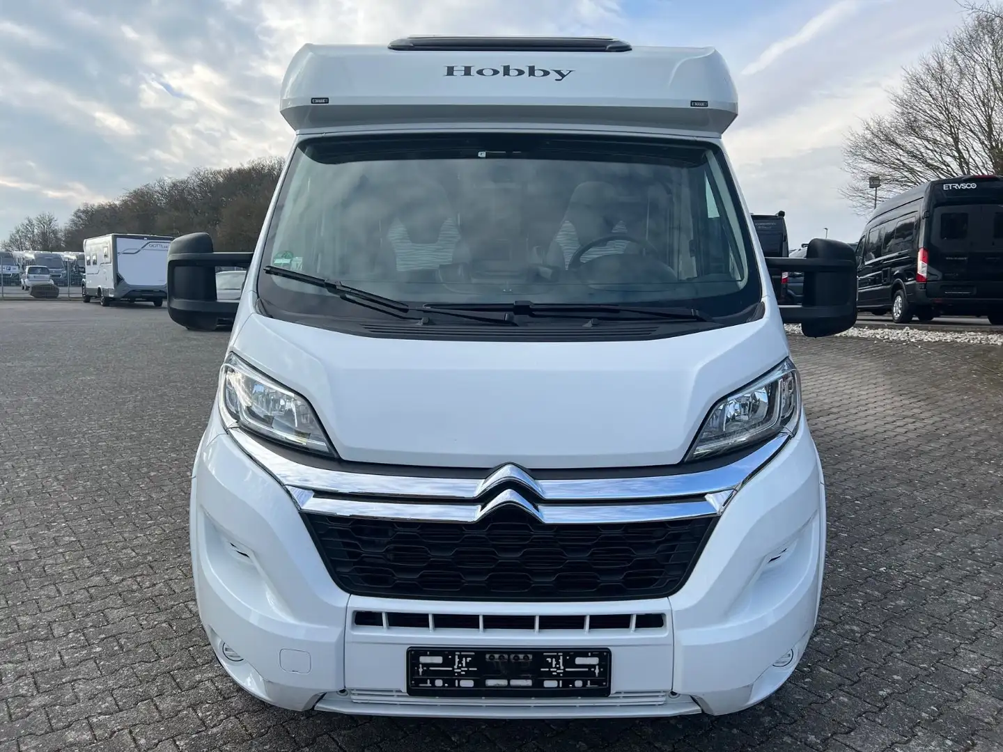 Hobby Optima Ontour Edition 65GF Weiß - 2