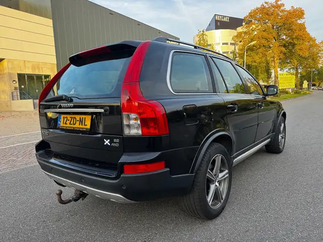 Volvo XC90 view 7