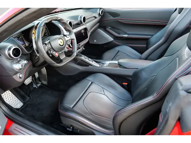 Ferrari Portofino view 14