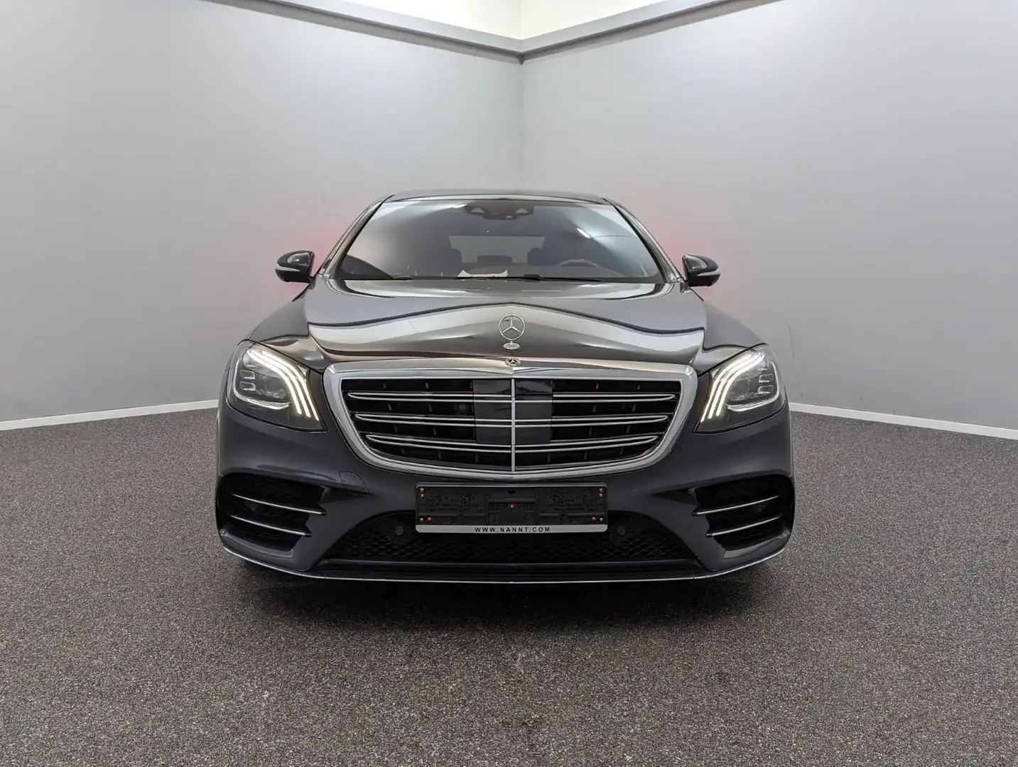 Mercedes-Benz S 560 S560 4M AMG*3xTV*CHAUFFEUR*EXKLUSIV*NIGHTVISION Schwarz - 2