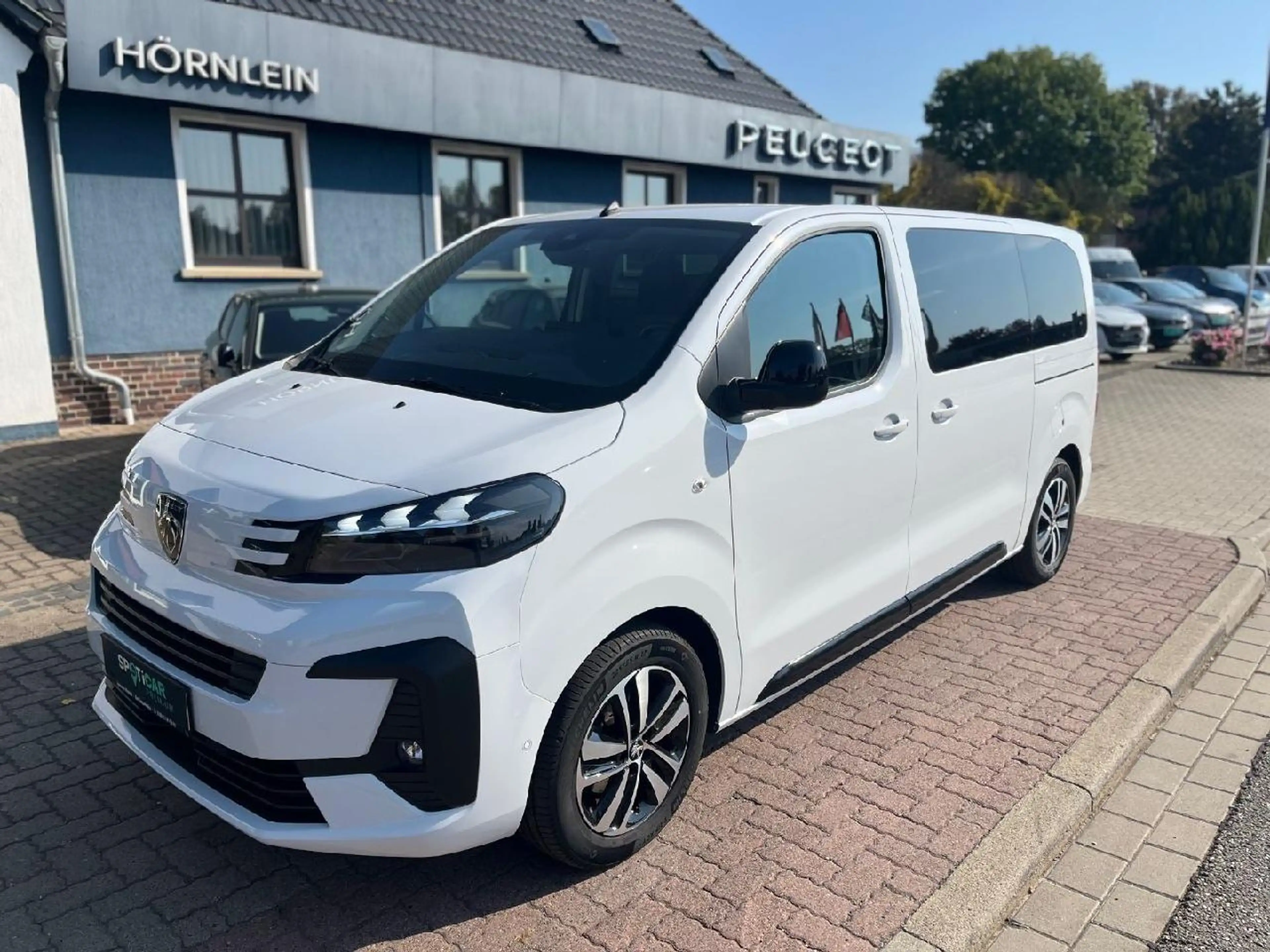 Peugeot Traveller Traveller Active L2 Navi+LED+8 Sitzer+AHK
