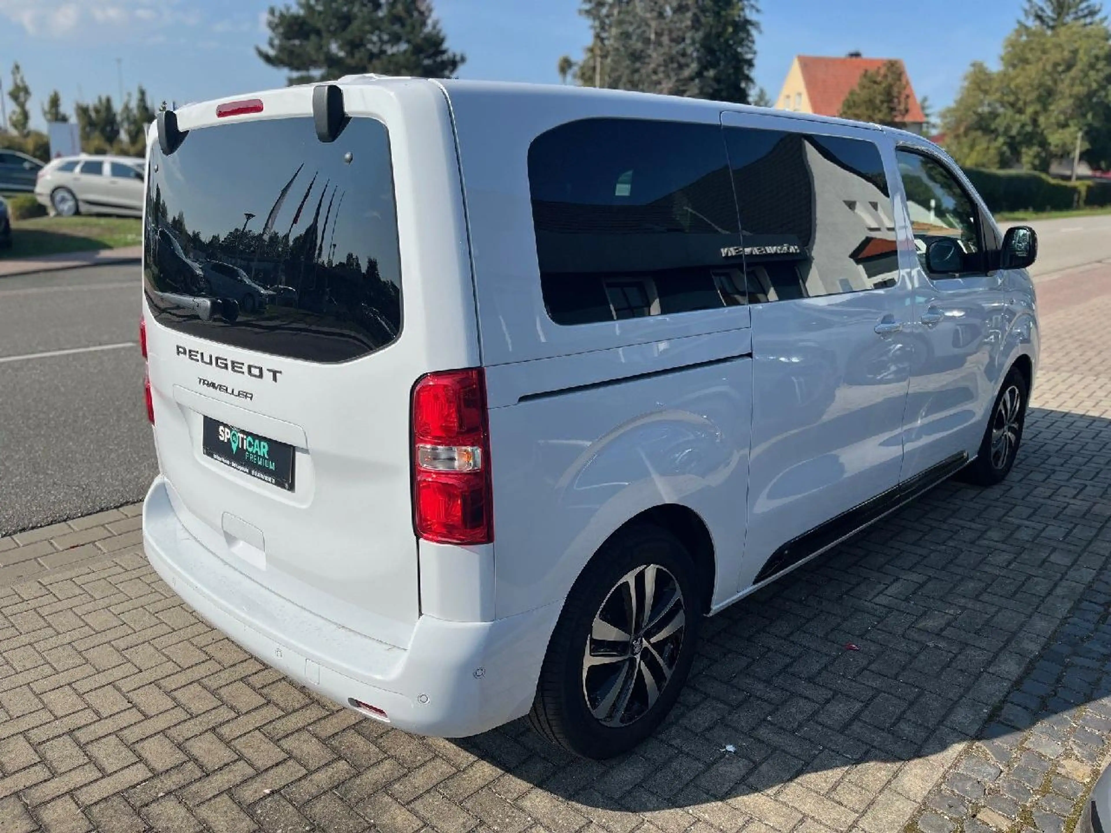 Peugeot Traveller Traveller Active L2 Navi+LED+8 Sitzer+AHK — photo 3