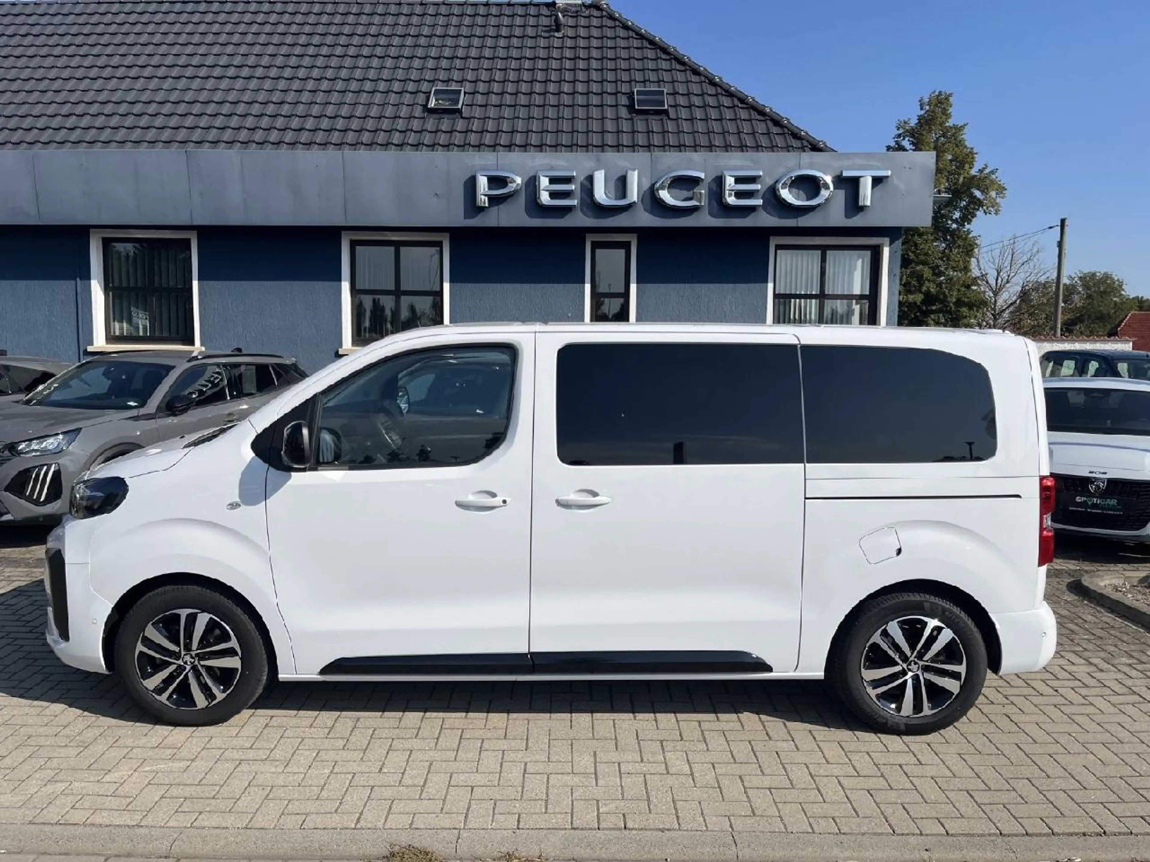 Peugeot Traveller Traveller Active L2 Navi+LED+8 Sitzer+AHK — photo 5