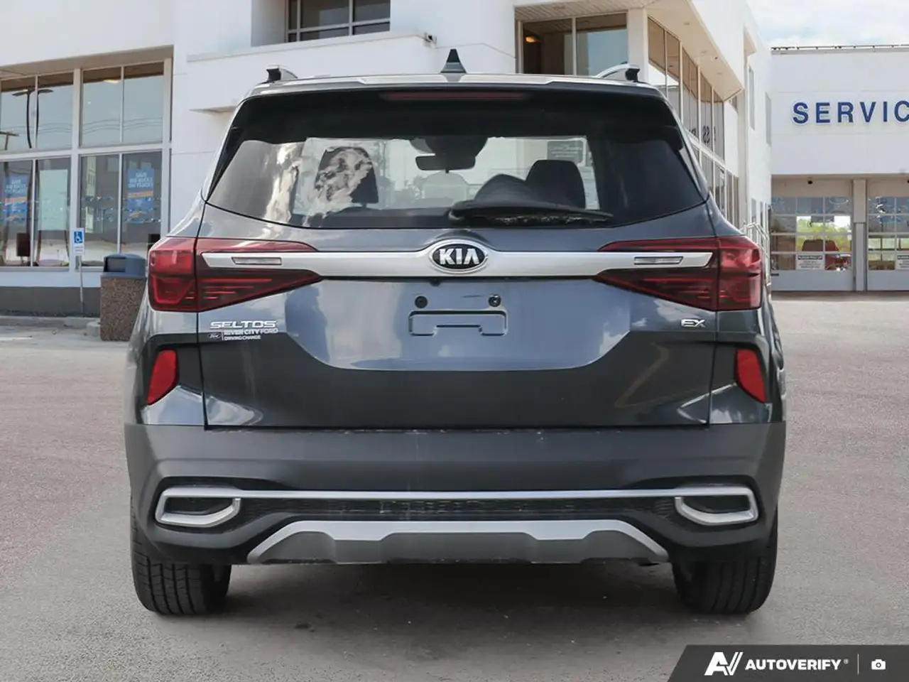 Kia Seltos снимка Kia Seltos