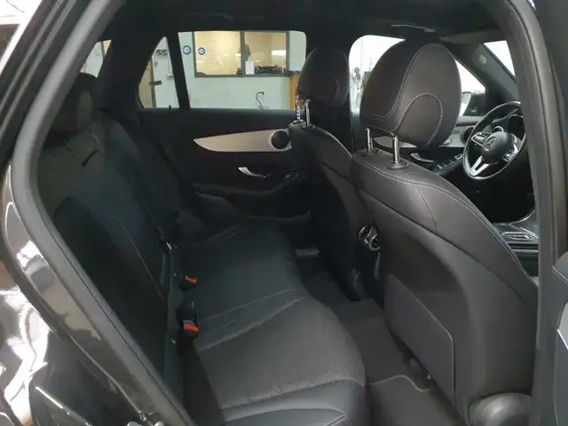 Mercedes-Benz GLC 200 view 14