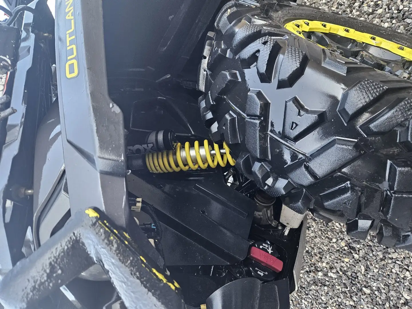 Can-Am Outlander Max xtp Fekete - 1