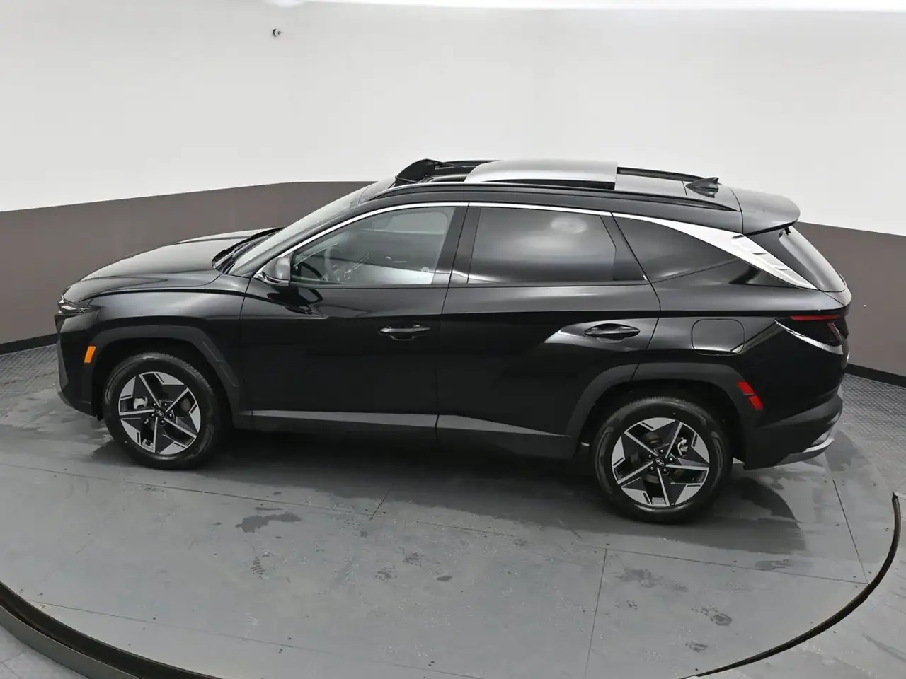 Hyundai TUCSON photo Hyundai TUCSON