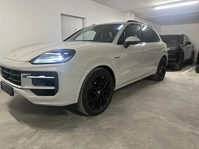 Porsche Cayenne III E-Hybrid PHEV 21,8 kWh Aut.