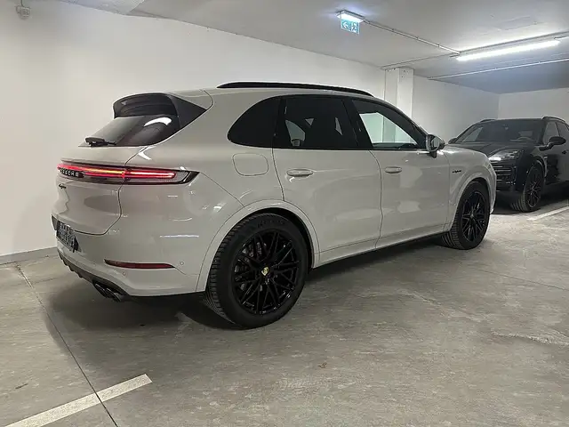 Porsche Cayenne III E-Hybrid PHEV 21,8 kWh Aut. Ansicht 6