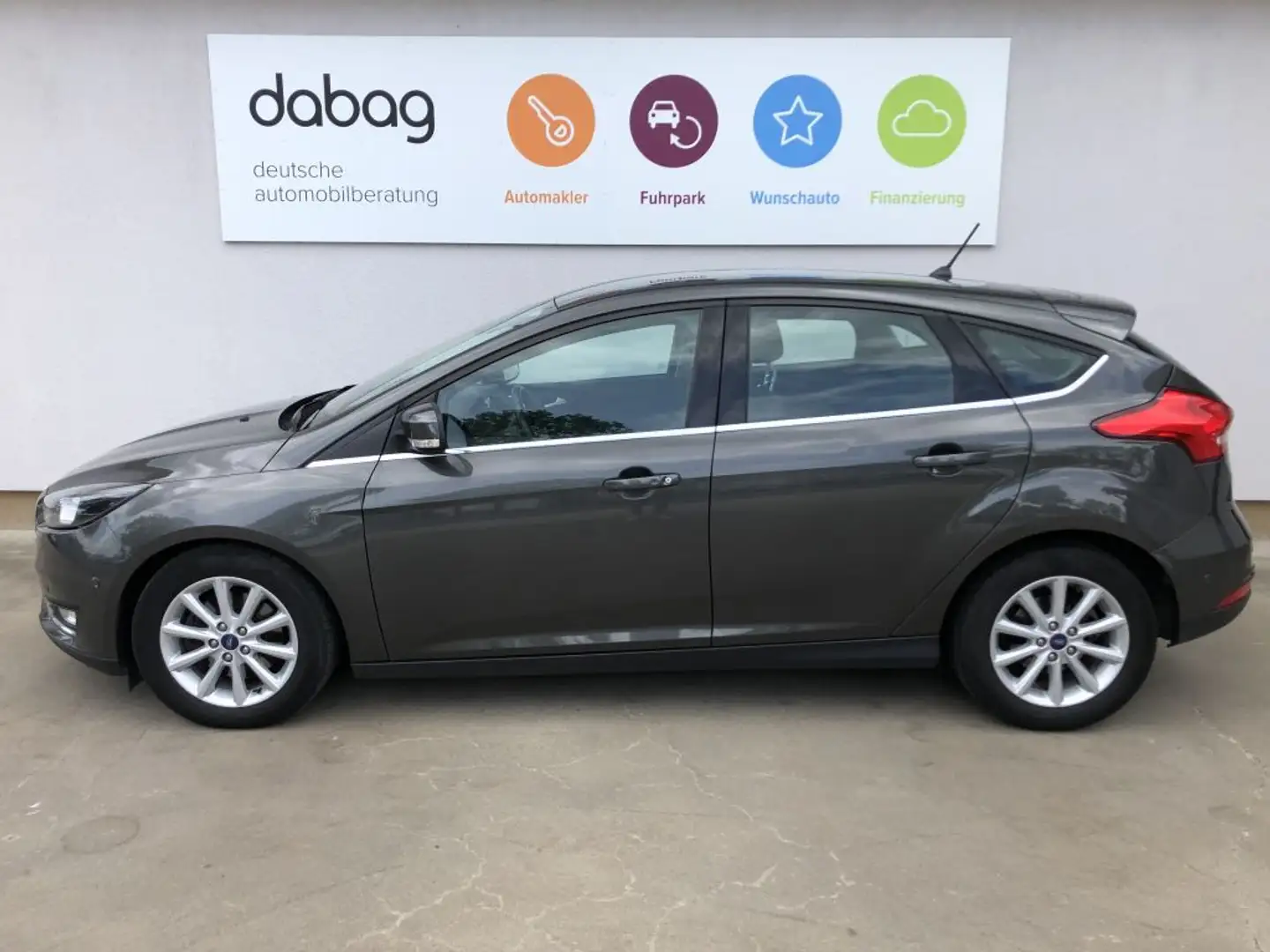 Ford Focus 2.0 TDCi DPF Start-Stopp-System Aut. Titanium - 2