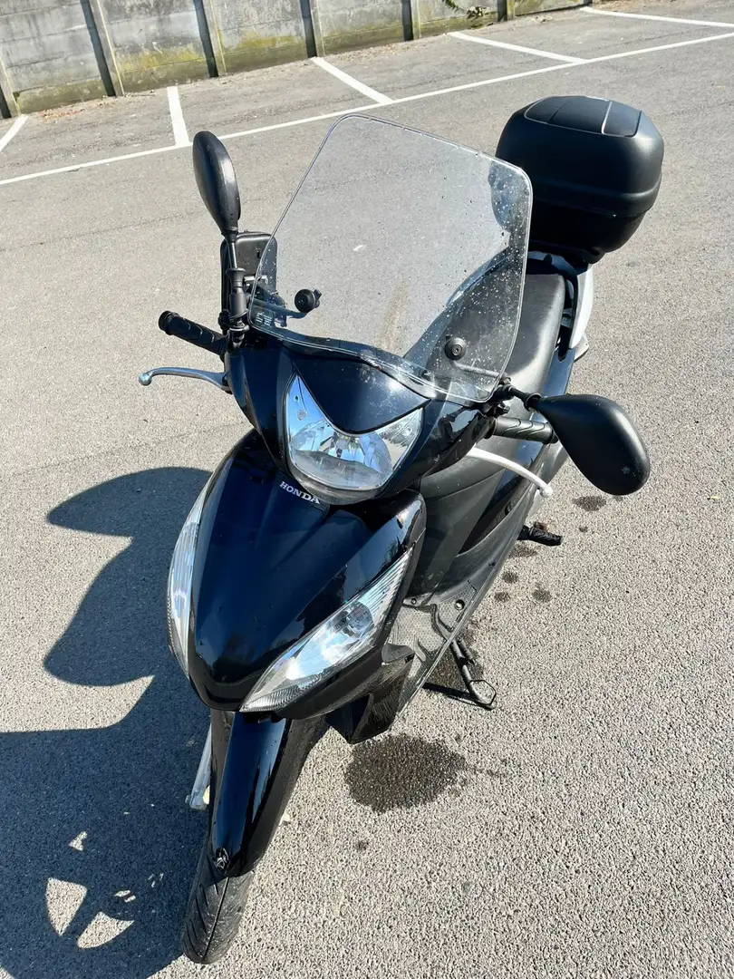 Honda Vision 110 bien equipe Noir - 1