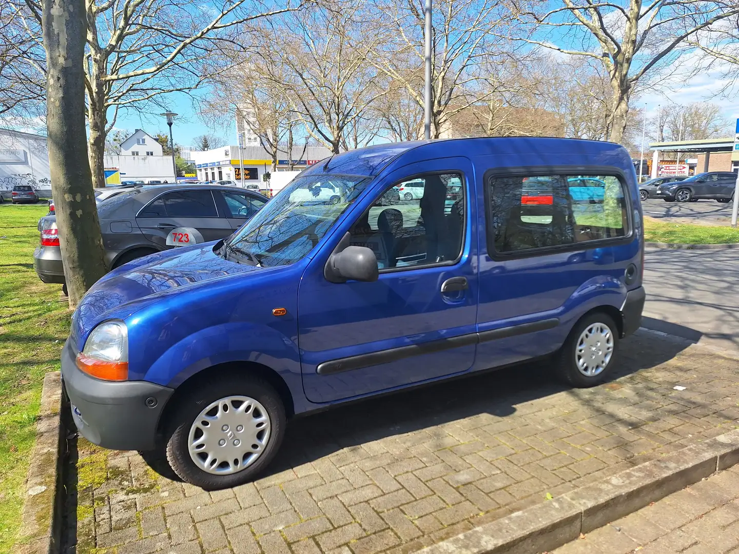 Renault Kangoo Kangoo 1.4 Decathlon Modrá - 1