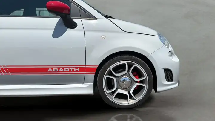 Abarth 500 1.4 T-Jet Secuencial 2016, foto 20