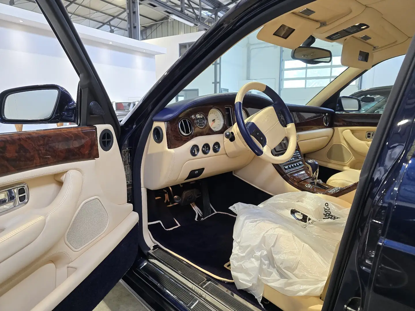 Bentley Arnage 6.8 Red Label Modrá - 2