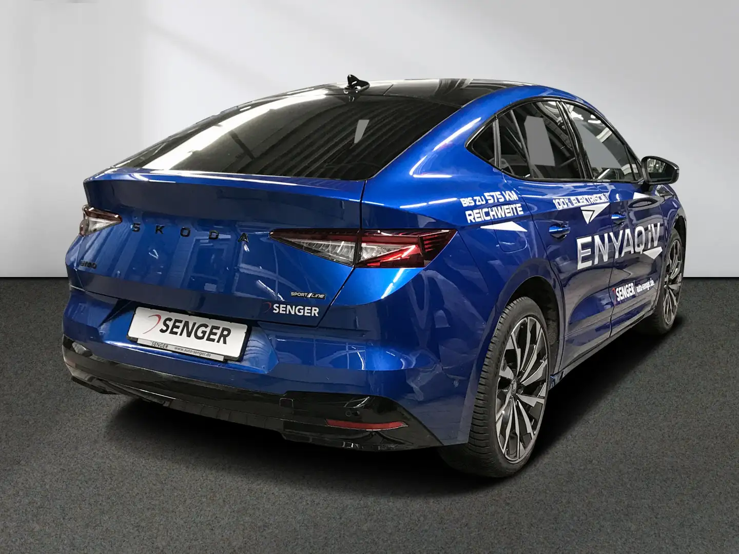 Skoda Enyaq 85 Sportline AHK DCC PANO Matrix Kamera Blau - 2