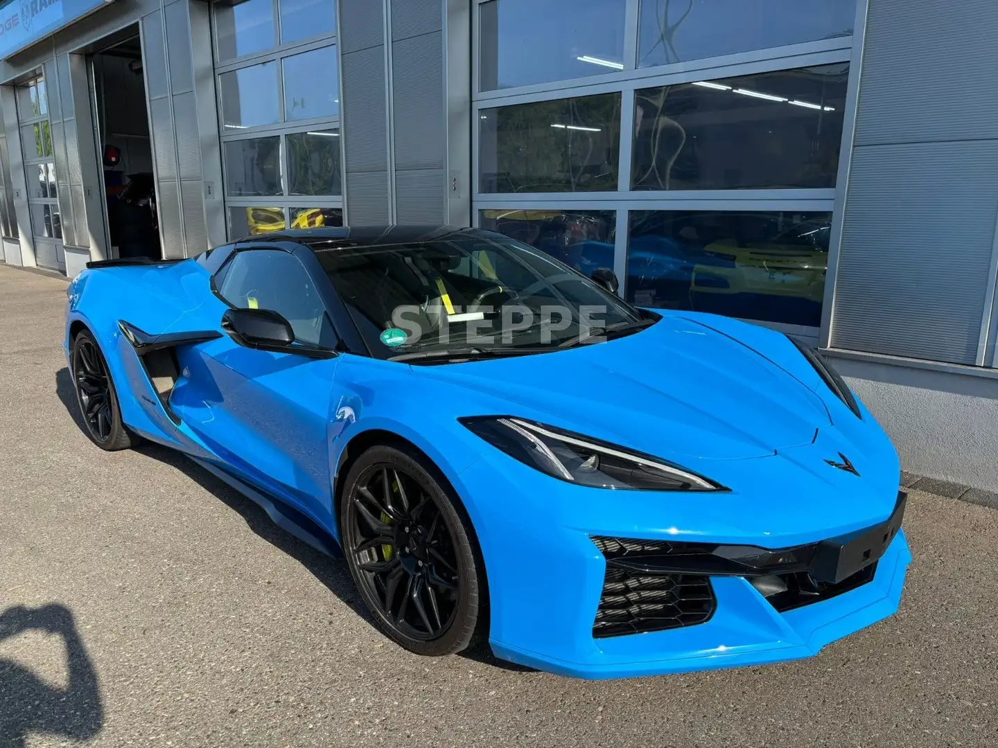 Corvette C8 Z06 Cabrio 5,5 V8 EU-Mod.2023 3LZ Ceramic Brakes Blau - 1