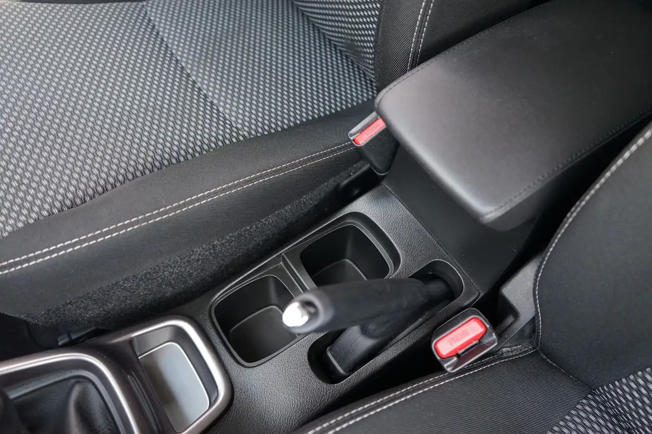 Suzuki Vitara 1.0 Comfort Navi Sitzheizung Kamera Tempo, миниатюра 23