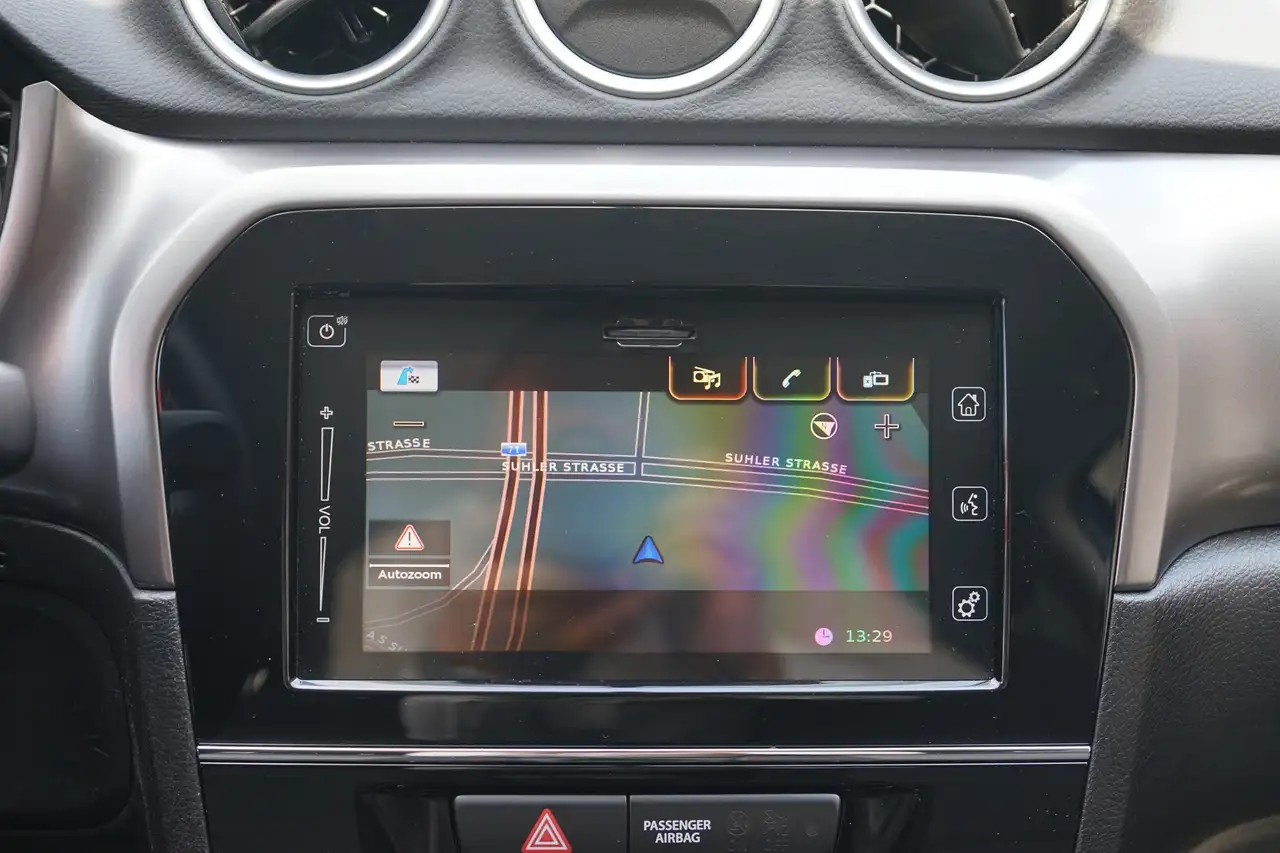 Suzuki Vitara 1.0 Comfort Navi Sitzheizung Kamera Tempo, миниатюра 18