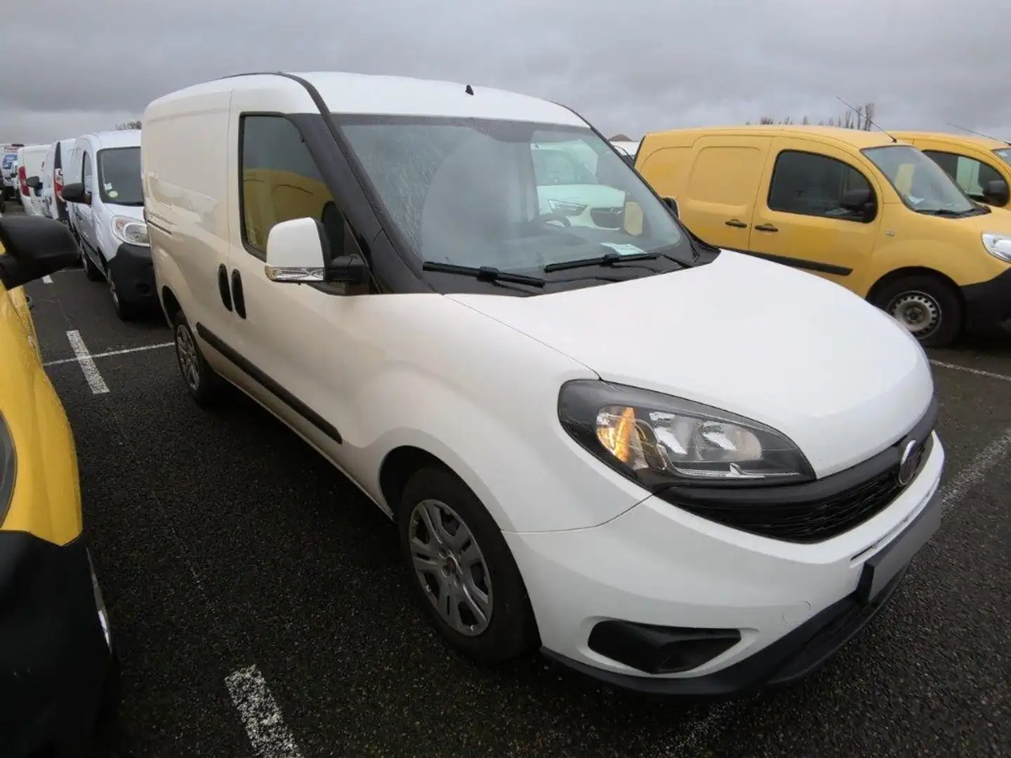 Fiat Doblo Doblò Cargo SX 1.6 MJT 105CV 3posti, Radio Touch Weiß - 2