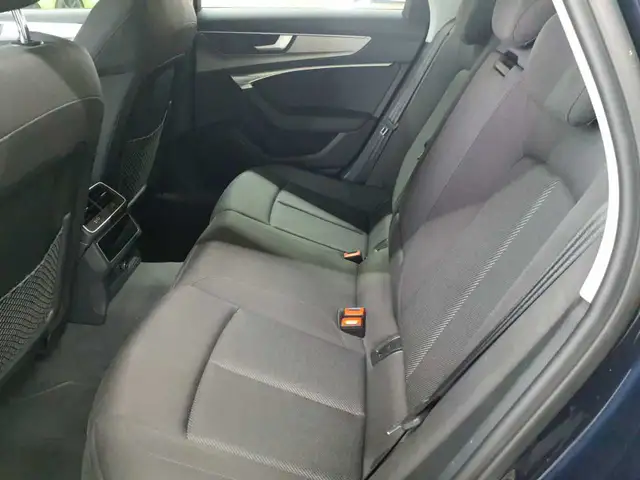 Audi A6 view 13