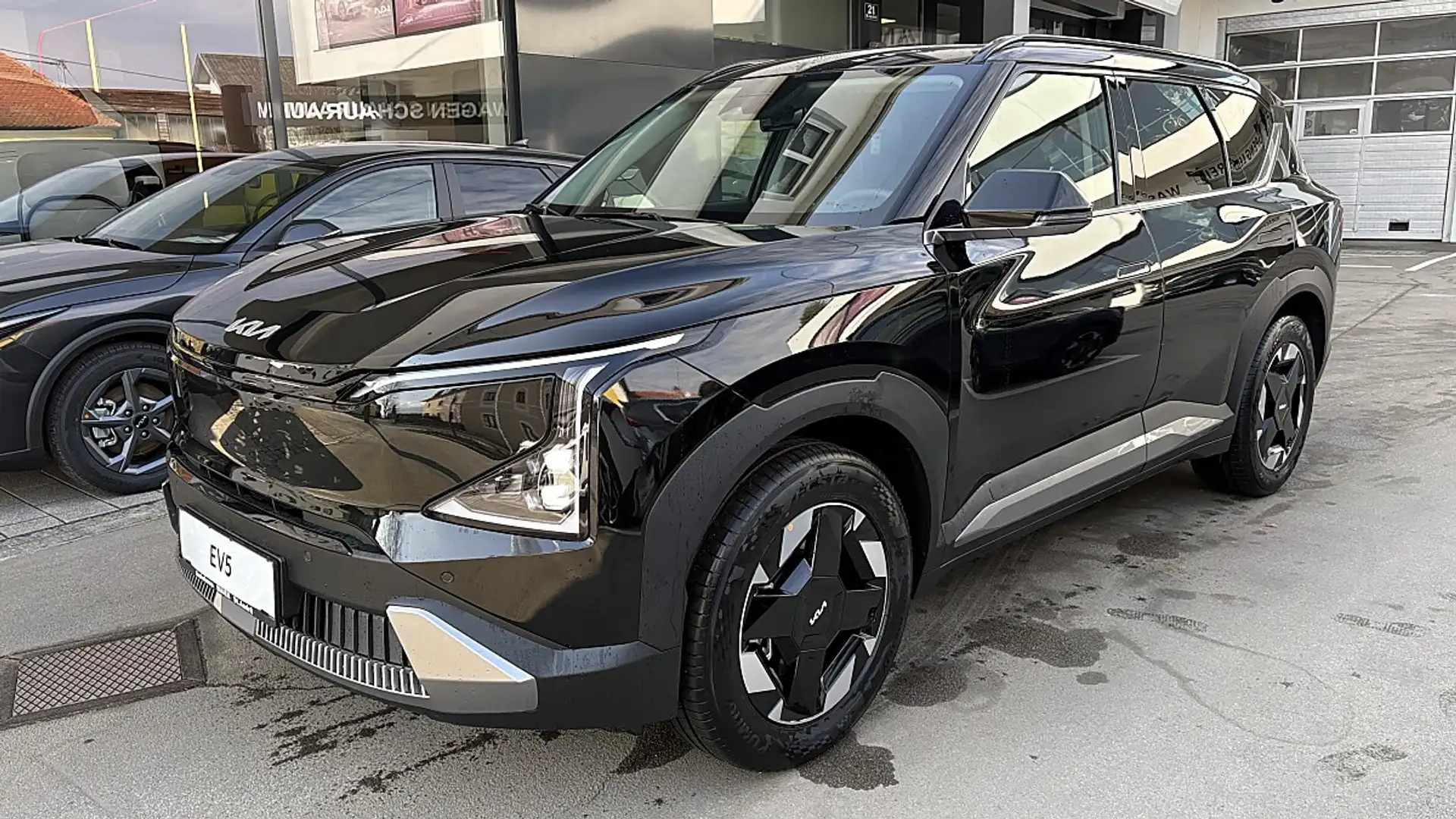 Kia EV5 FWD 81,4kWh Air Schwarz - 1