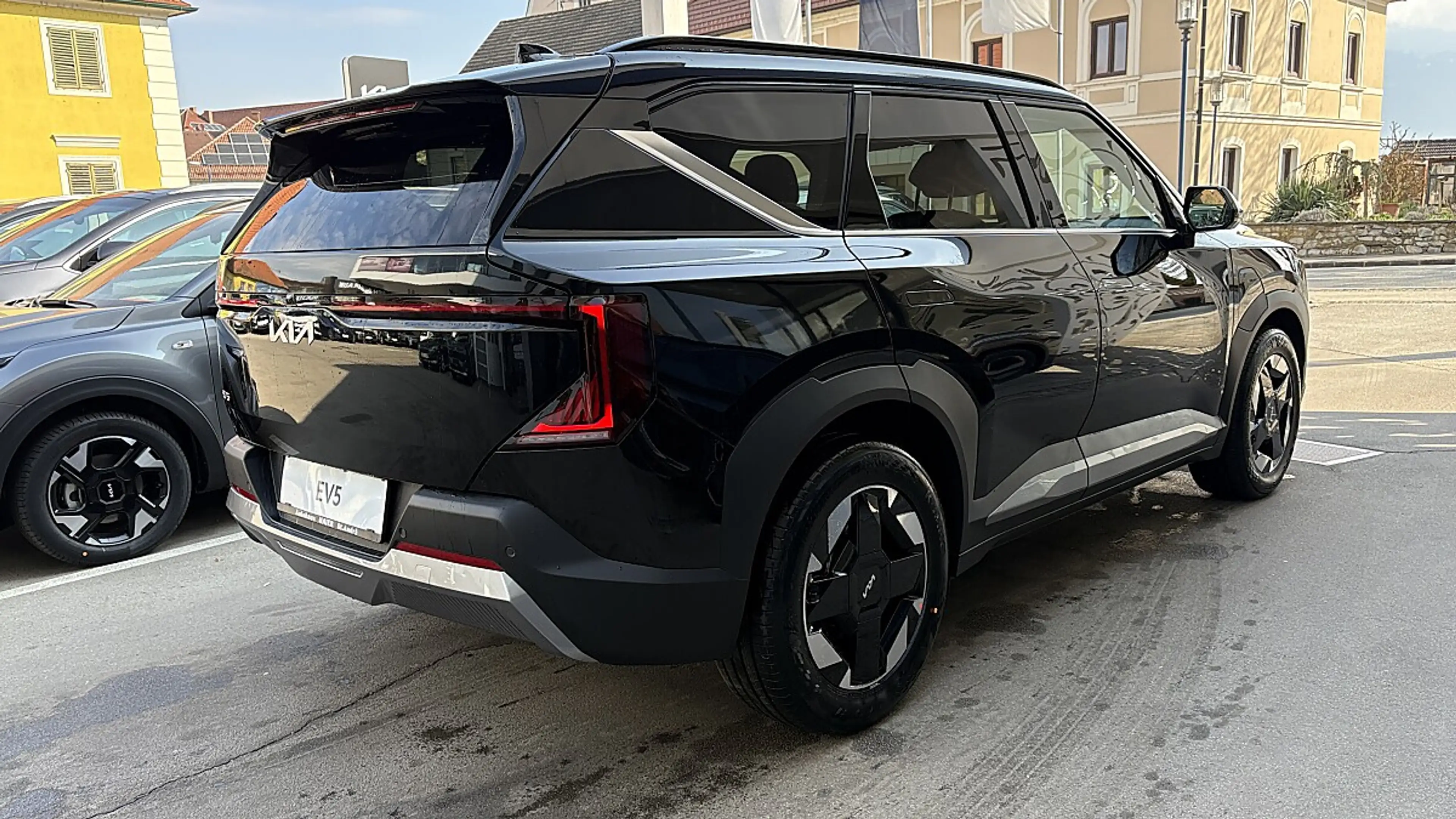 Kia EV5 FWD 81,4kWh Air — photo 3