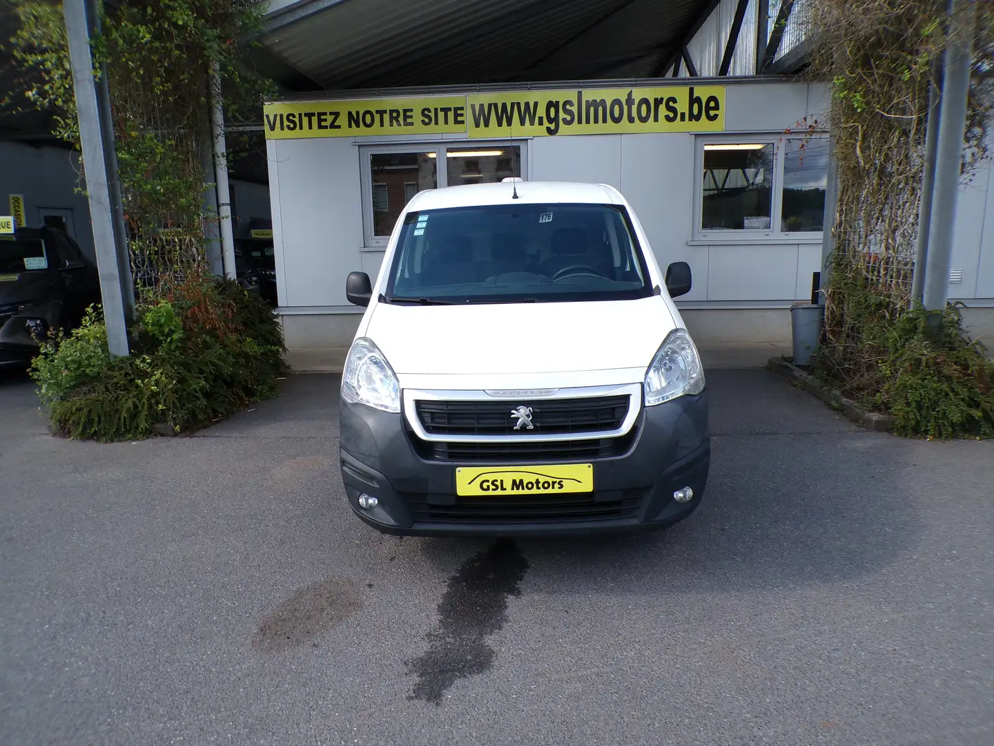 Peugeot Partner 1.6 HDi 75cv Blanche 3places 08/17 Airco Radio ESP - 2